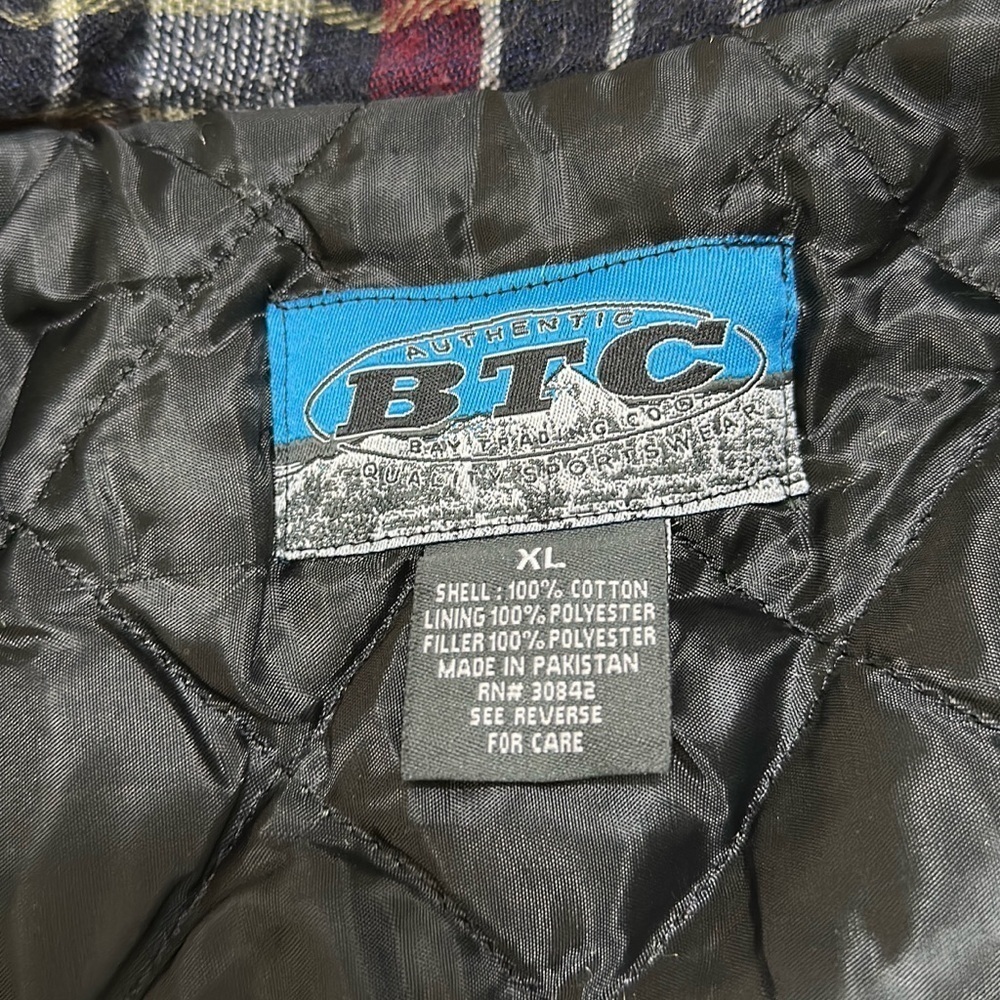 BTC Bay Trading Company Quilted Plaid Flannel Jacket Men’s Size XL - Picture 2 of 6